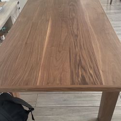 Table Walnut 