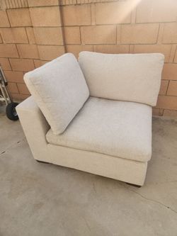 Stand Alone Corner Piece