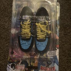 Black Widow Marvel BAPESTA 