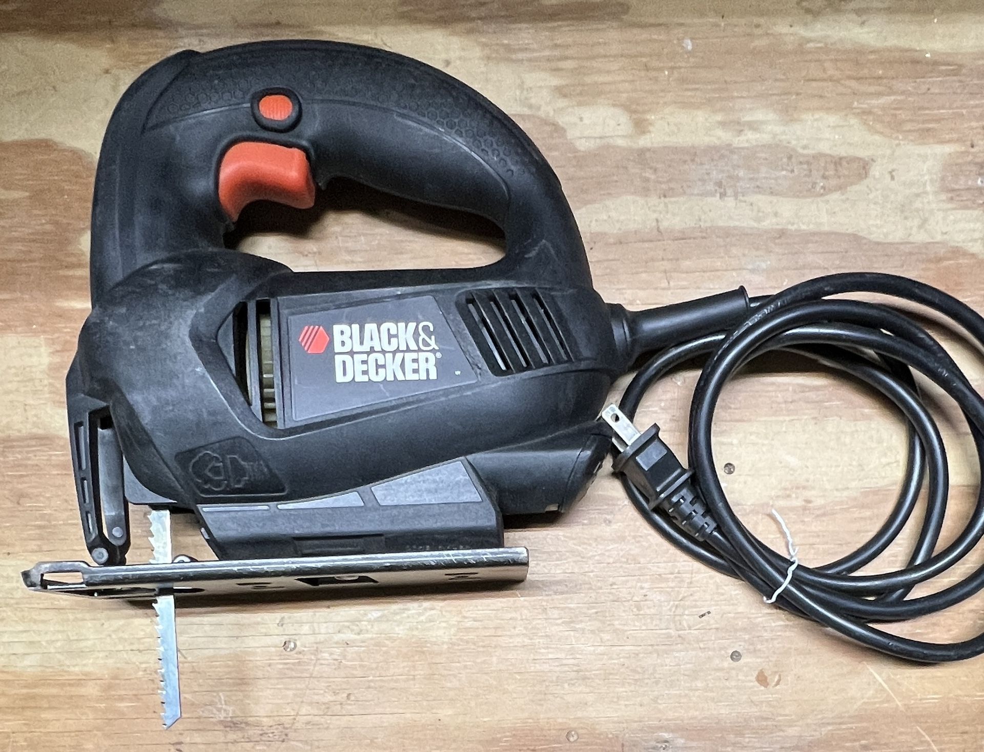 Black & Decker Corded Jigsaw – Model 7662, Variable Speed