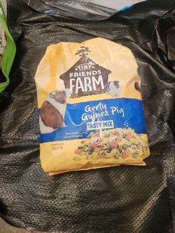 Guinea Pig 5.5lbs food