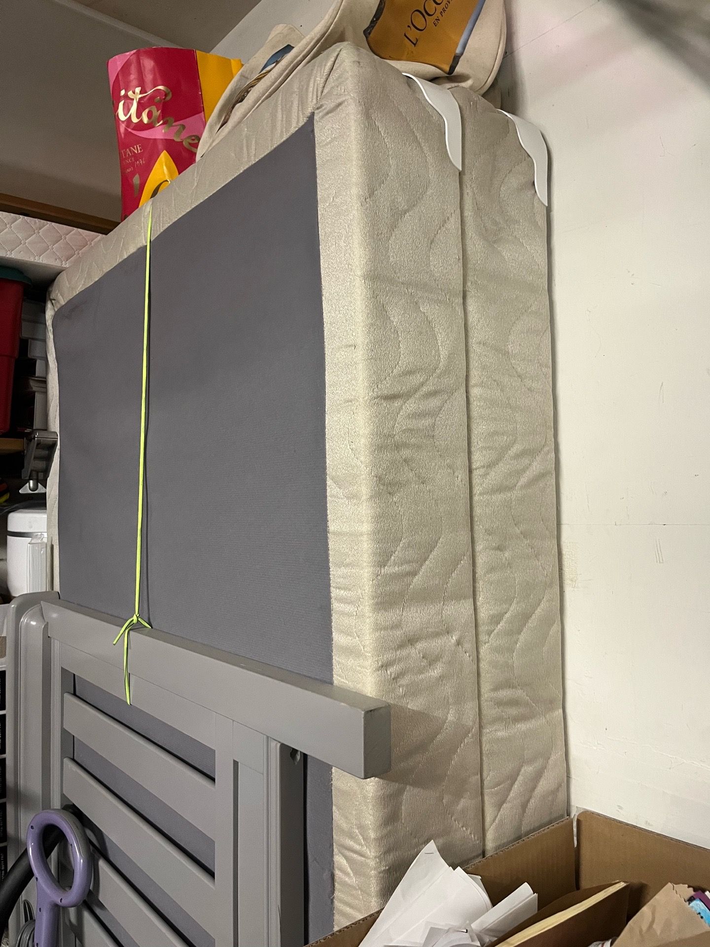 King-size Bed Box