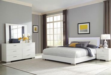 203500q ✨ BRAND NEW Modern Glam 4-Piece Queen Bedroom Set with Blue LED Headboard ✨