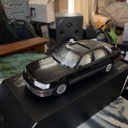 Xiaoguang UCF10 1990 to 1992 Lexus LS400 1:18 diecast model