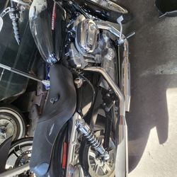 Harley Davidson 883 Black 