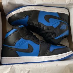 Air Jordan 1 Mid