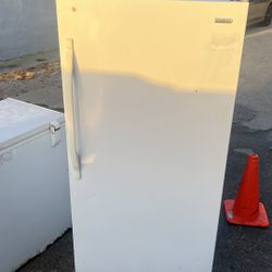 Upright Freezer ( 14cbft.)