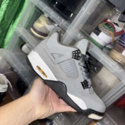 Jordan 4 Retro 'Cool Grey'
