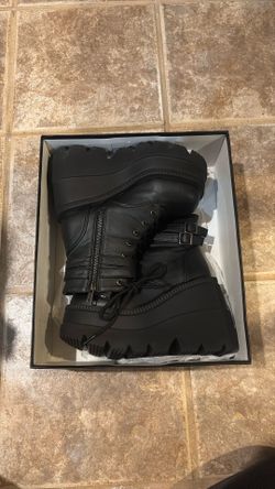 Demonia Shaker-52 Women’s Size 6 Goth/Alternative Boots