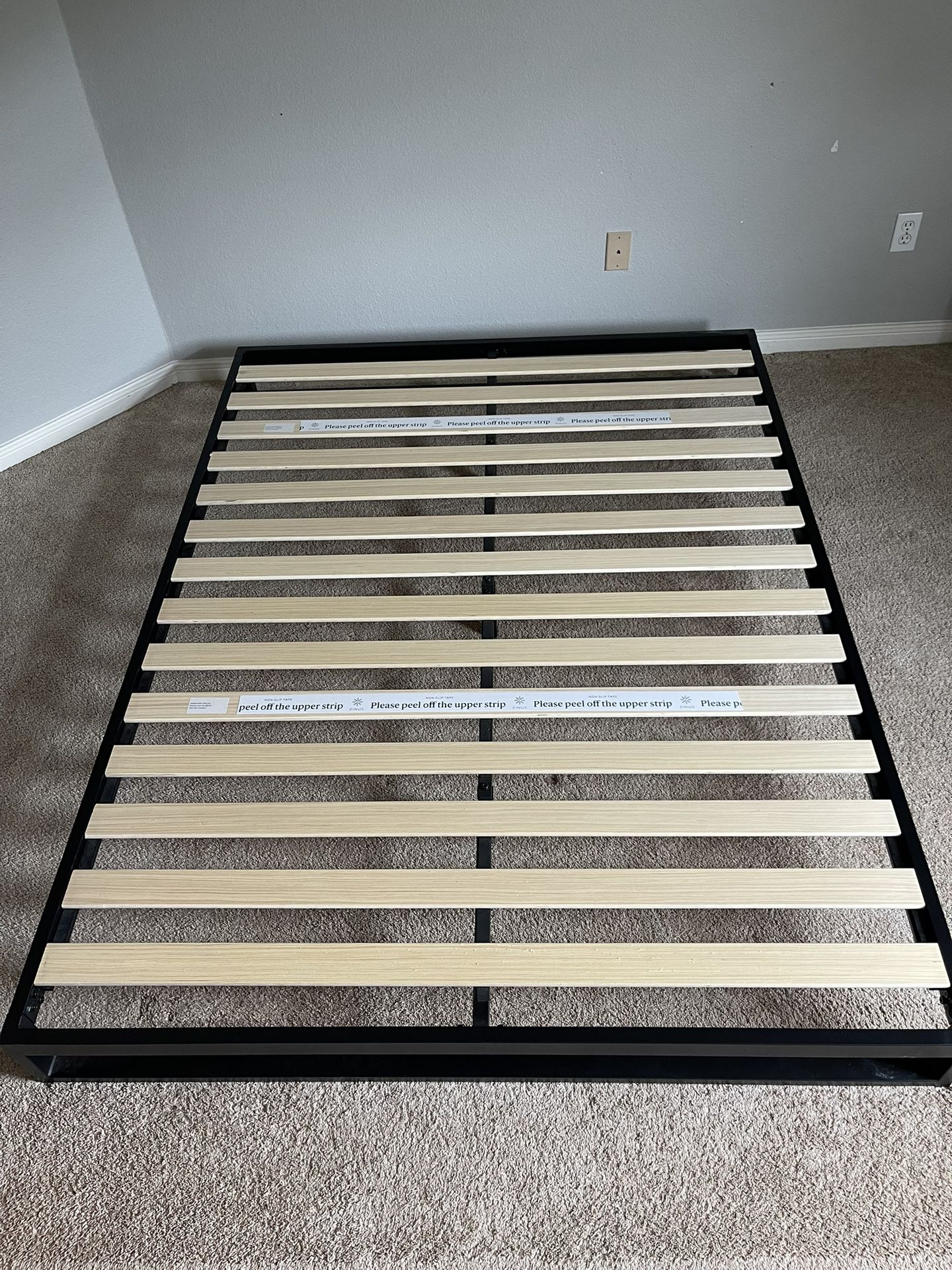 Queen Size Steel Bed Frame (Great Condition)