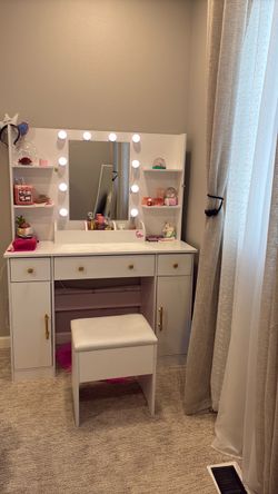 Big vanity (SALE)