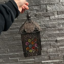 Mediterranean Lantern Decor