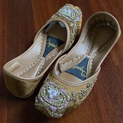 Women’s Flats/ Indian Khussa Size US 5.5 Women’s 