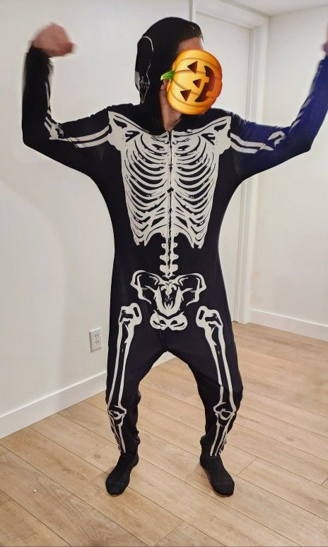 Skeleton Halloween Costume - Adult $10