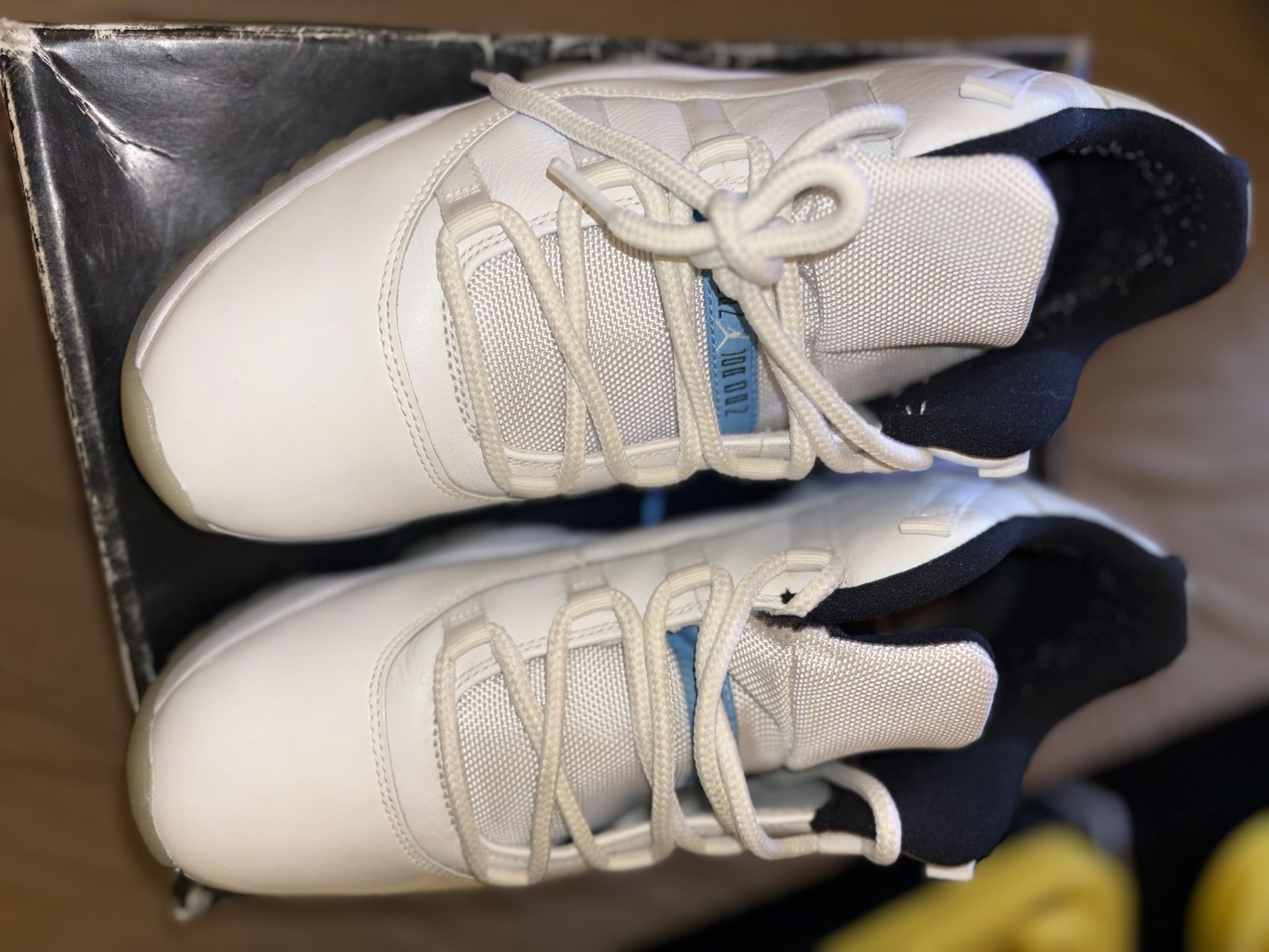Jordan 11s lows Legend Blue Size 12