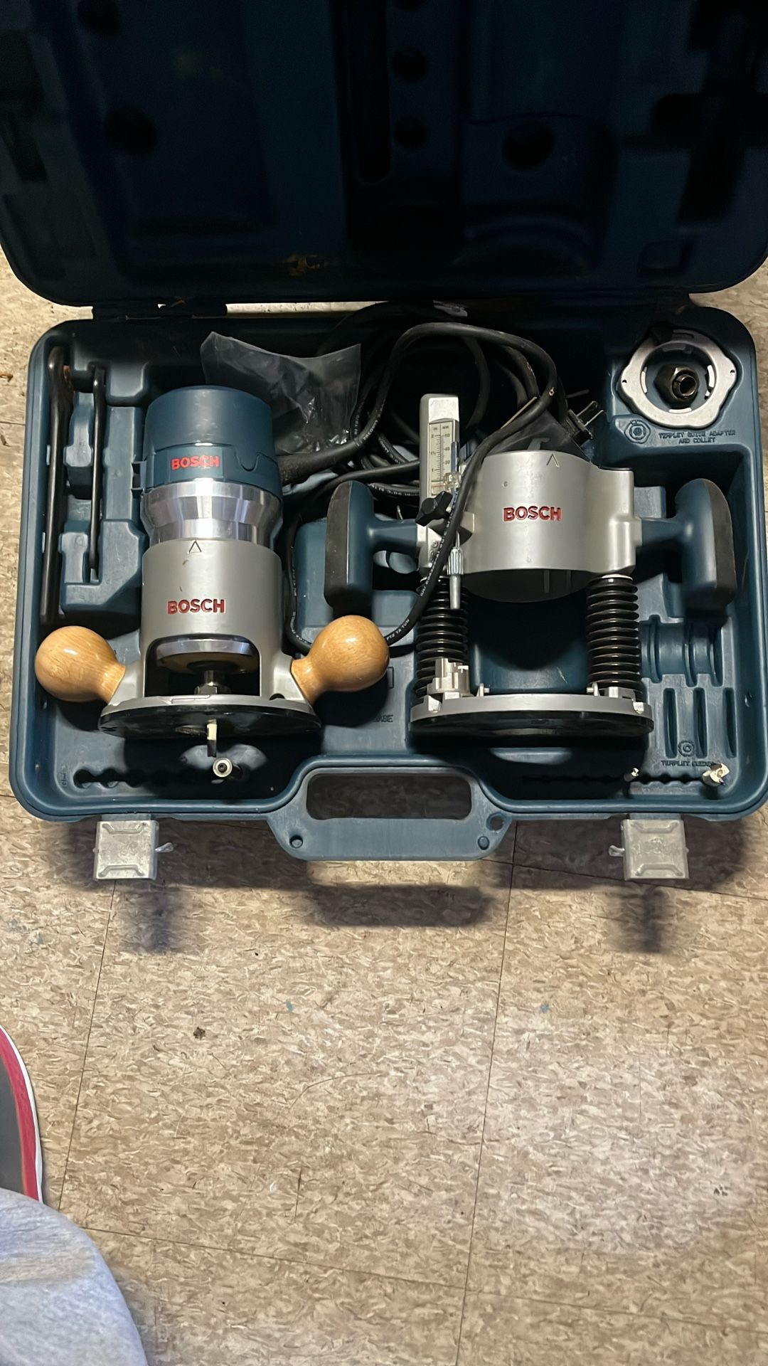 Bosch Plunge Router. Ra1161