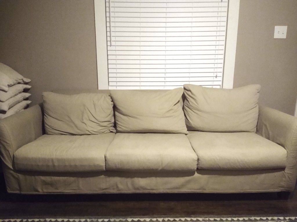 Comfotable couch