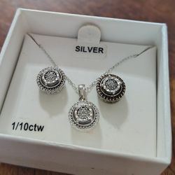 New Silver/Diamond Necklace And Earrings 