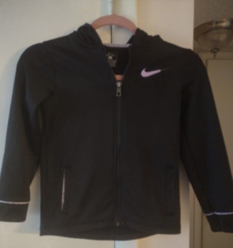 3 Nike Kids Sweaters For 35$