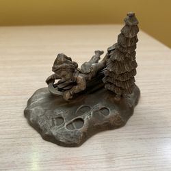 Vintage Heritage Pewter Figurine