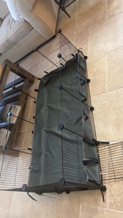 Free Small Animal Pen