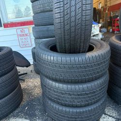Set of 4 kumho tires with size 265/60/18