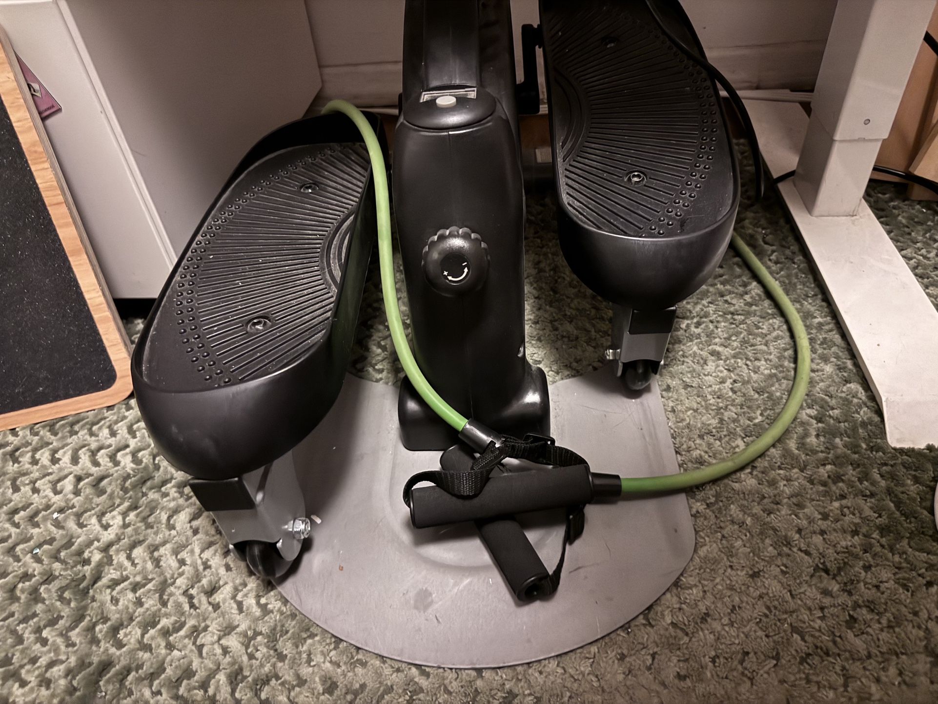 INMOTION® COMPACT STRIDER