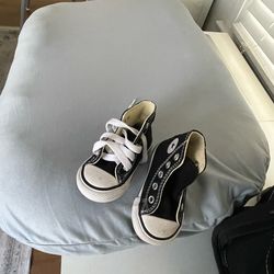 Infant converses