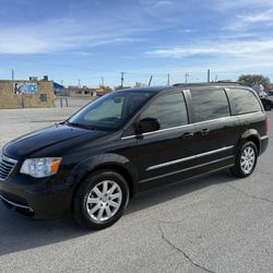 2014 Chrysler Town & Country Touring