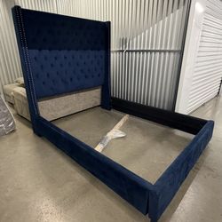 Ashley Coralayne Blue Queen Upholstered Bed