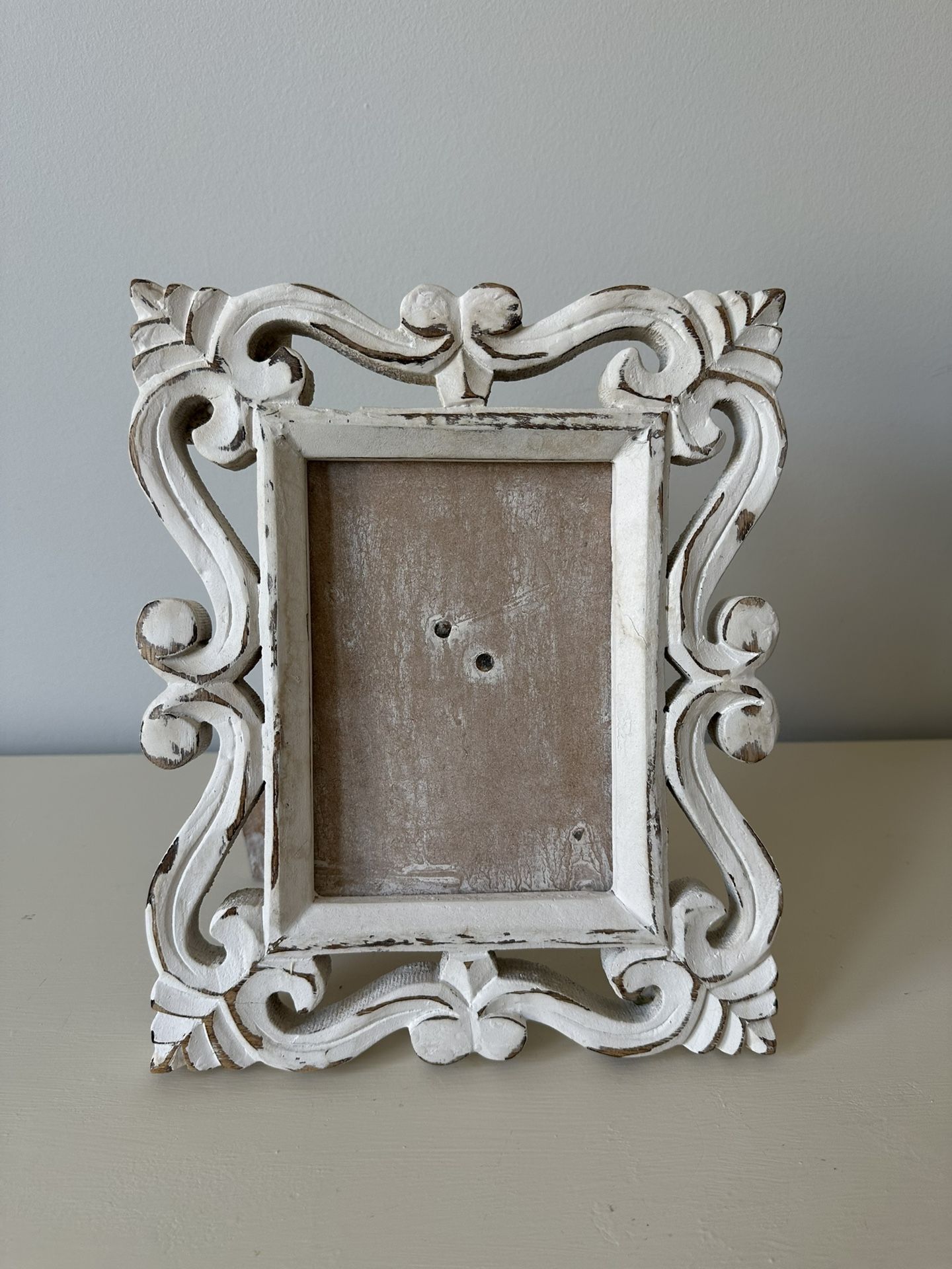 Vintage White Frame