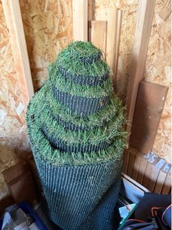15’x~3’ turf grass roll