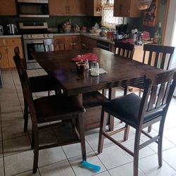 Kitchen Table With 6th Talls Chsirs