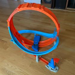 Hot wheels track