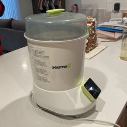 Gourmia Jr. Digital Baby Bottle Sterilizer & Dryer