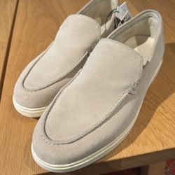 Zara Leather suede loafers Size 9