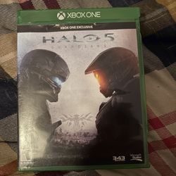 Excellent Condition Halo 5 Xbox one game
