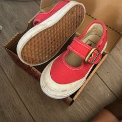 VANS MaryJanes size T6