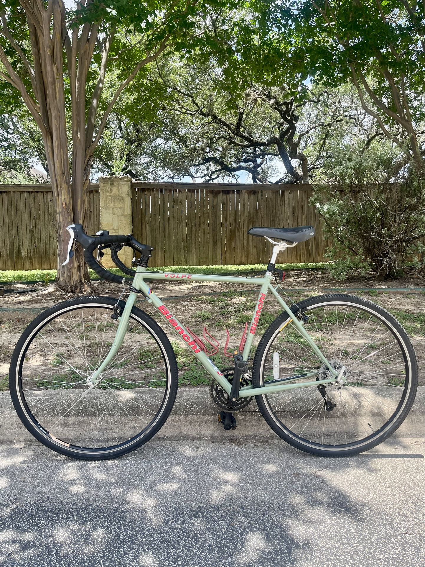 bianchi 2017 volpe road bike Bianchi Road Bike for Sale in San Antonio, TX