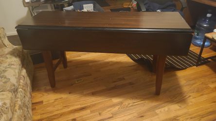 Table With Extending Sides Click On The Pics