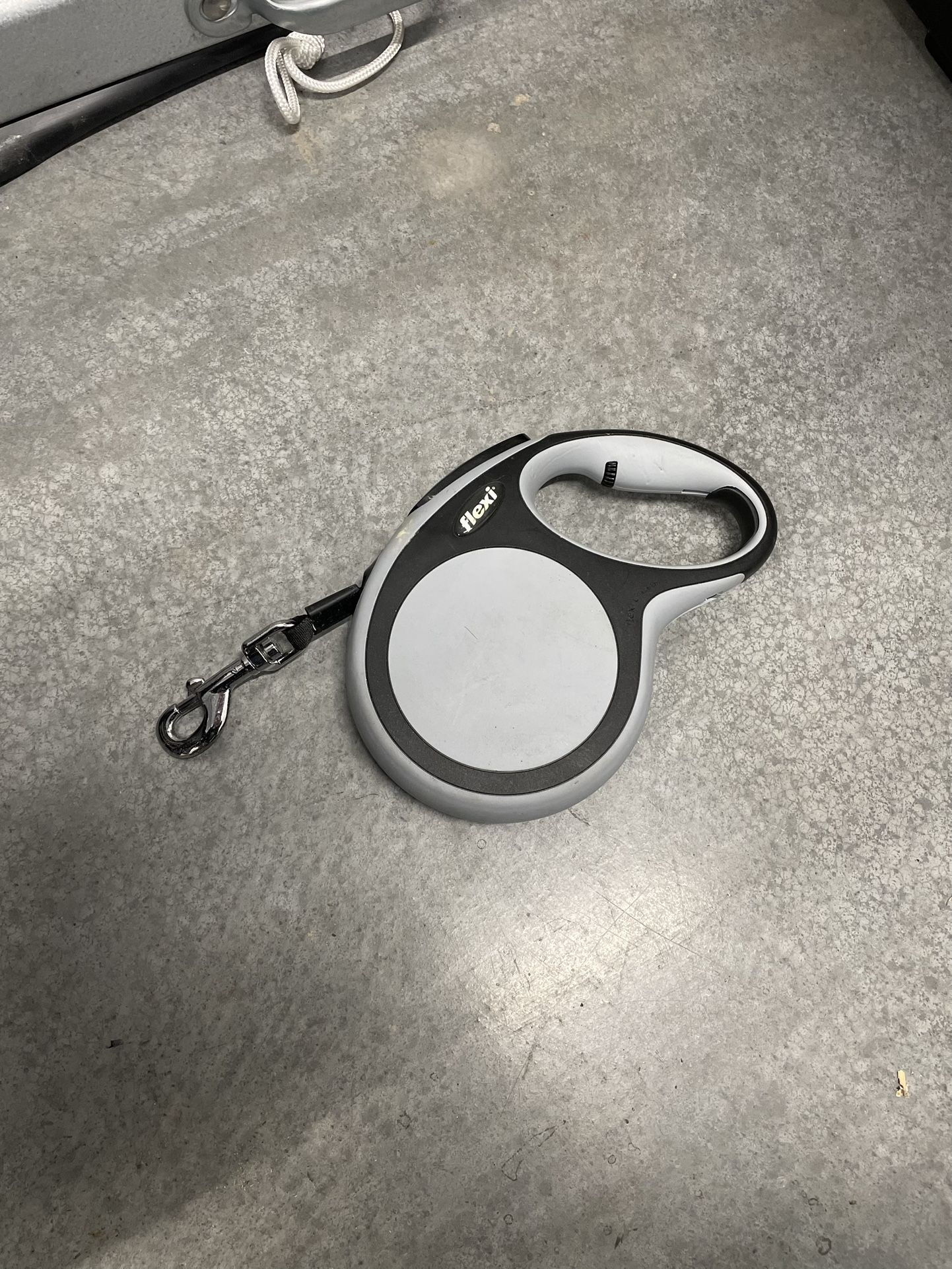 Flexi Retractable 20ft Dog Leash