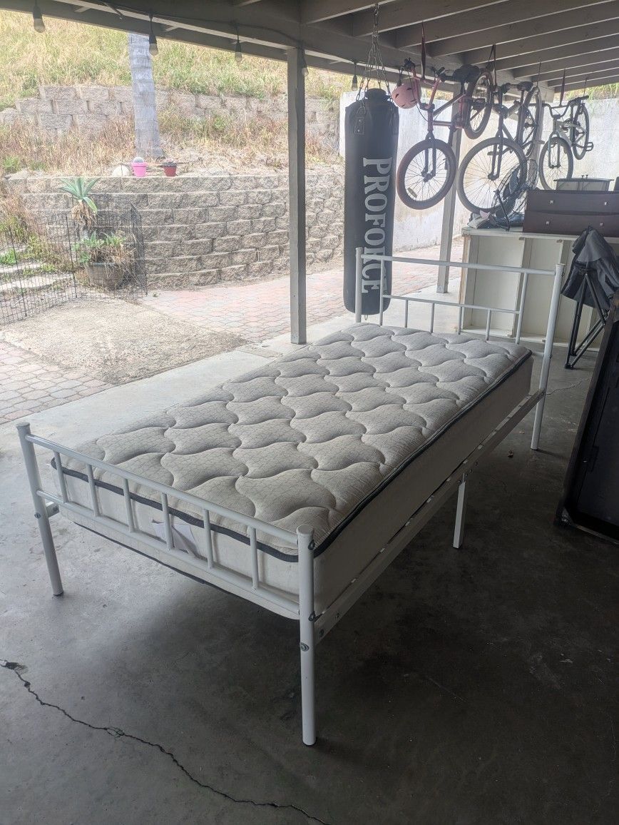 Twin Bed Frame And Mattress