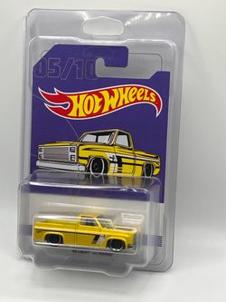 Hot wheels Walmart exclusive 83 yellow Chevy Silverado VHTF