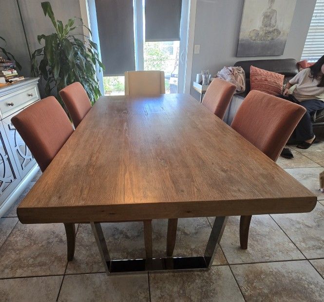 Rustic Wood Dining Room Table & Chairs