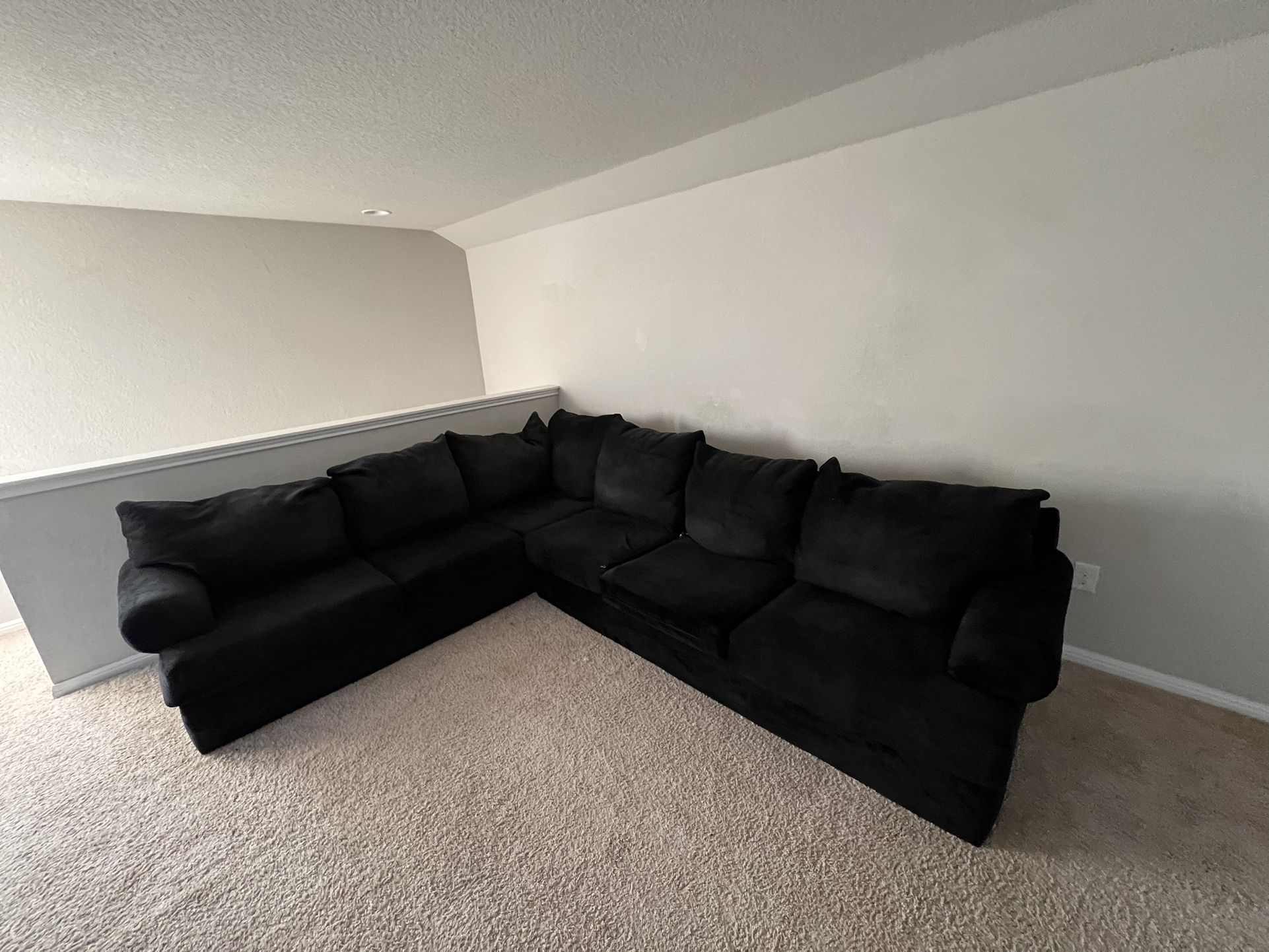 Black 6 Seat Sectional 