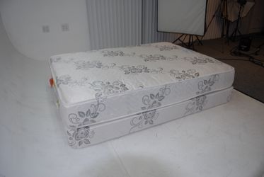 Deluxe Brand Mattress and Boxspring