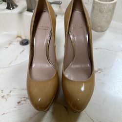 Stuart Weitzman Nude Pumps