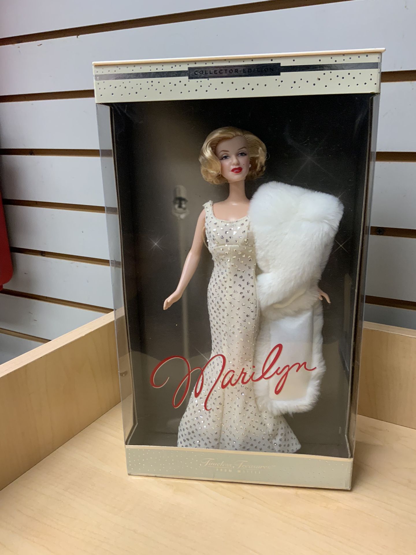 Marilyn Monroe Timeless Treasure Barbie Action Figure Doll Collector Edition Collectable