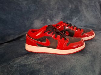 Nike Air Jordan "Low Varsity" Red/Black