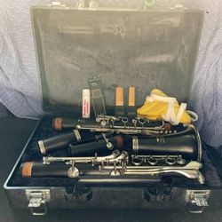 Yamaha Model 34 Clarinet With Stand